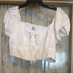 Hollister White Eyelet Lace Croptop with Puff Sleeves